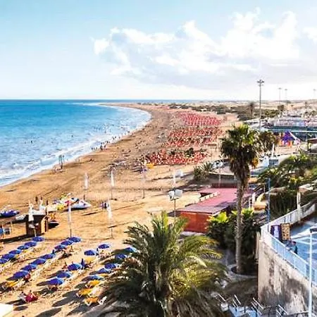 Apartahotel Field 3*