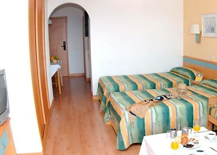 Field Apart-hotel 3*