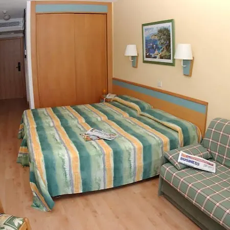Apartmanhotel Field 3*